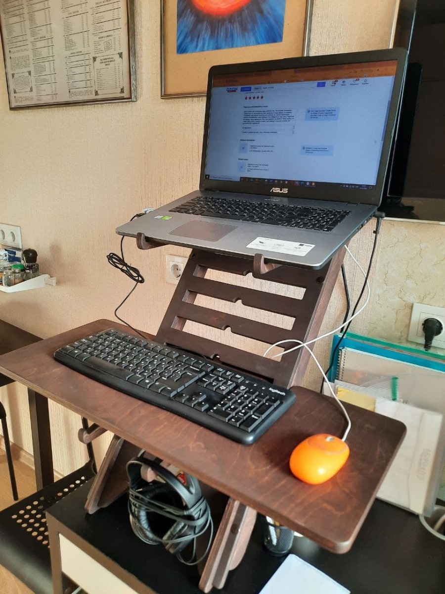 Подставка для ноутбука для работы стоя UP DESK, темный орех